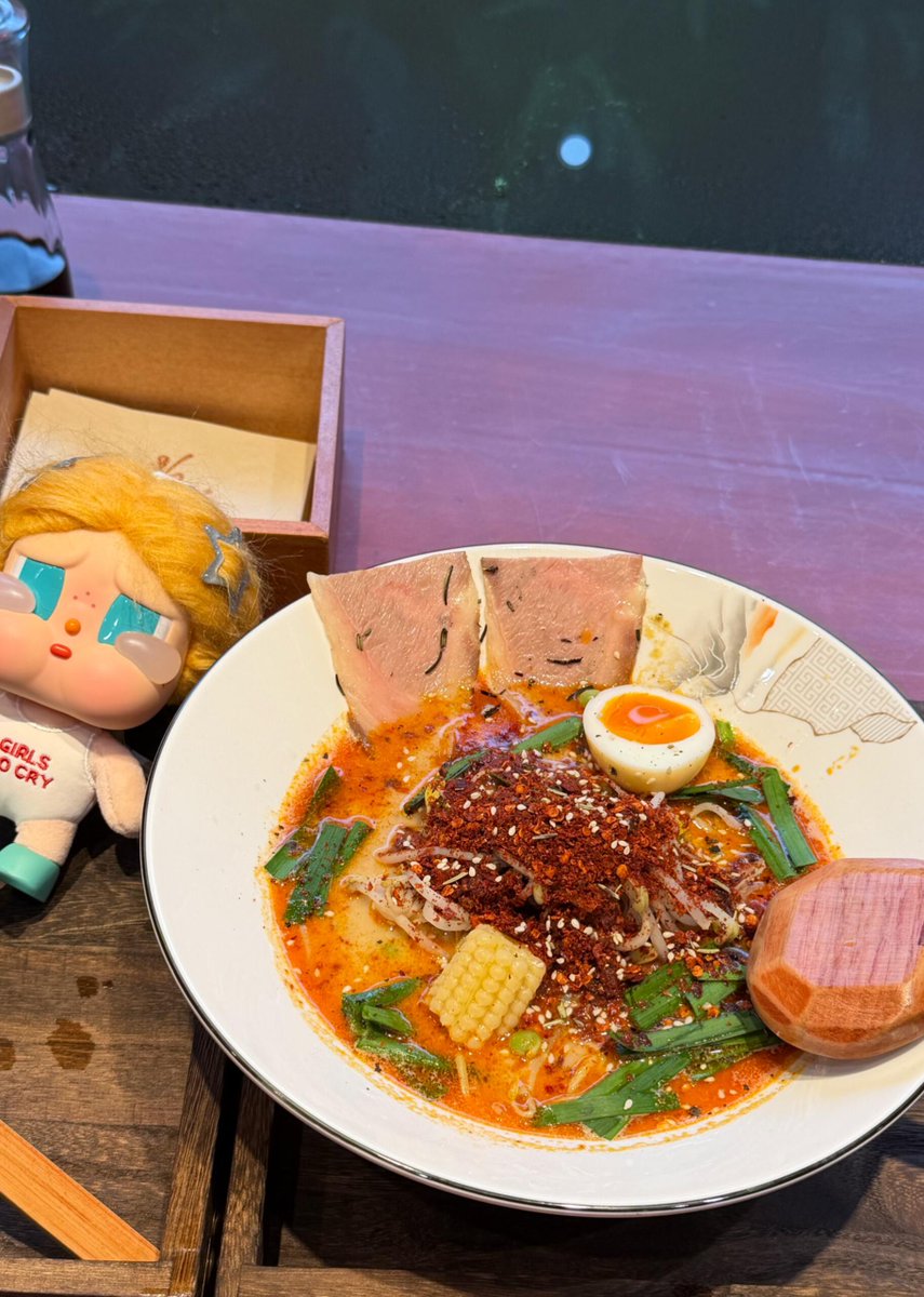 Solsticeyr's tweet image. 🍜