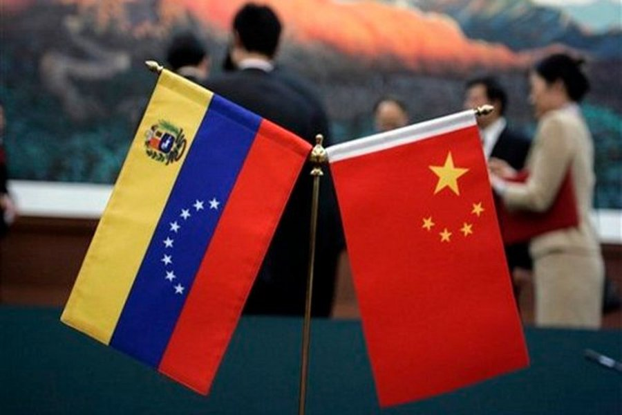 🚨🇨🇳🇻🇪 CHINA TELLS BANKS: OPEN THE BOOKS ON VENEZUELA

Beijing just quietly told its biggest banks to open their books and reveal how much exposure they have to Venezuela, signaling that even China is getting nervous about Trump’s foreign policy wild card.

Apparently, Chinese
