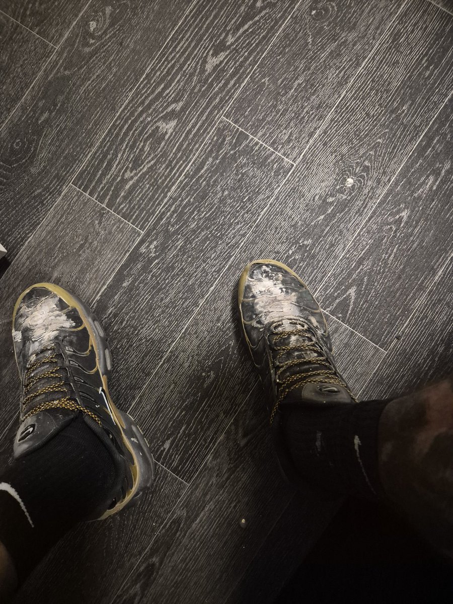 Selling my old worn stinking Nike TN's i wear for work &amp; Gym.. 
DM me piggies if you want them!