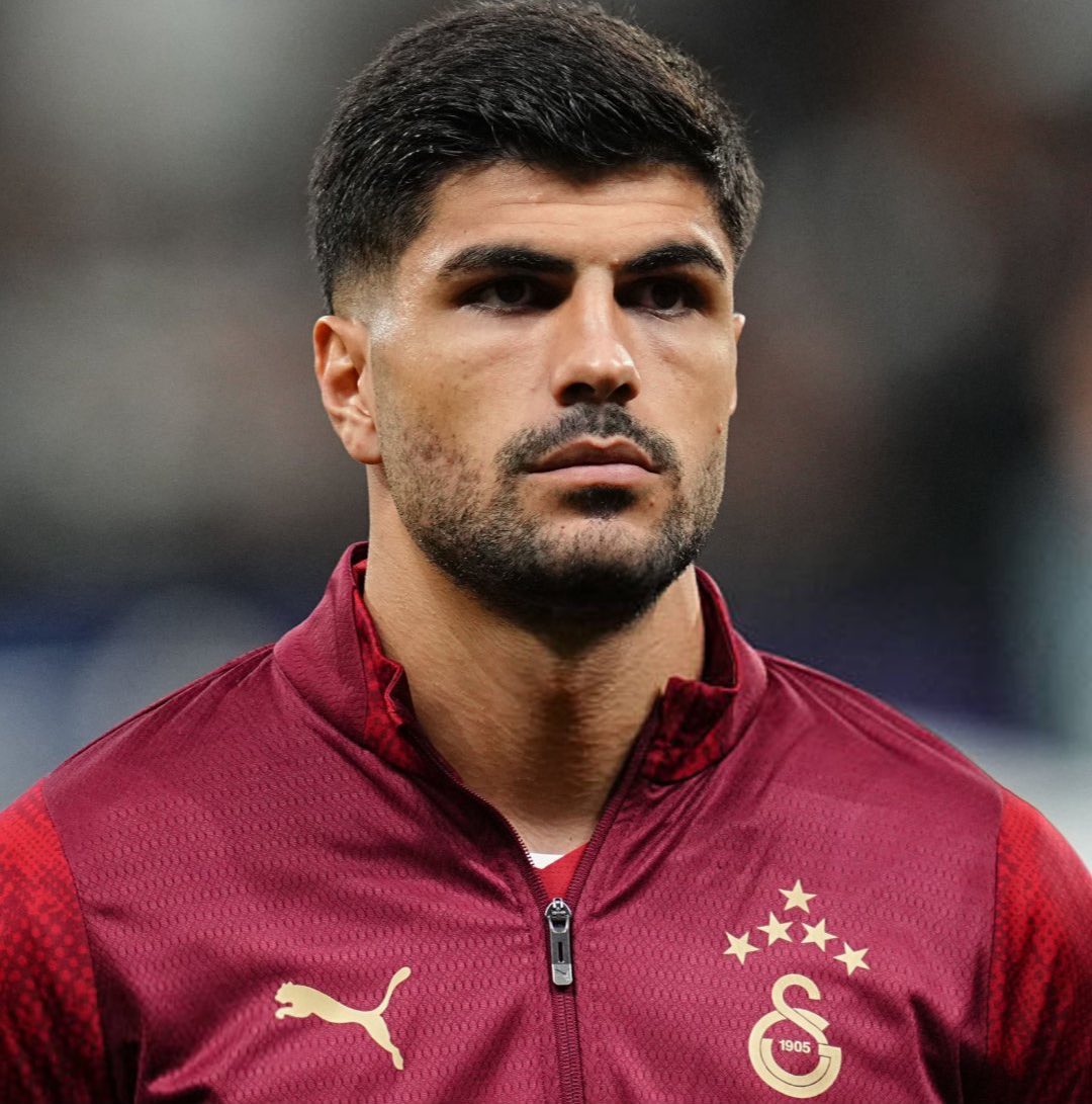 Baba Tahliye 😀😀

Bazıları da kogustan izlesin 😀😀