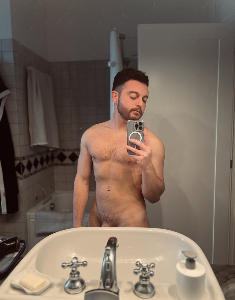 Andrea tweet media