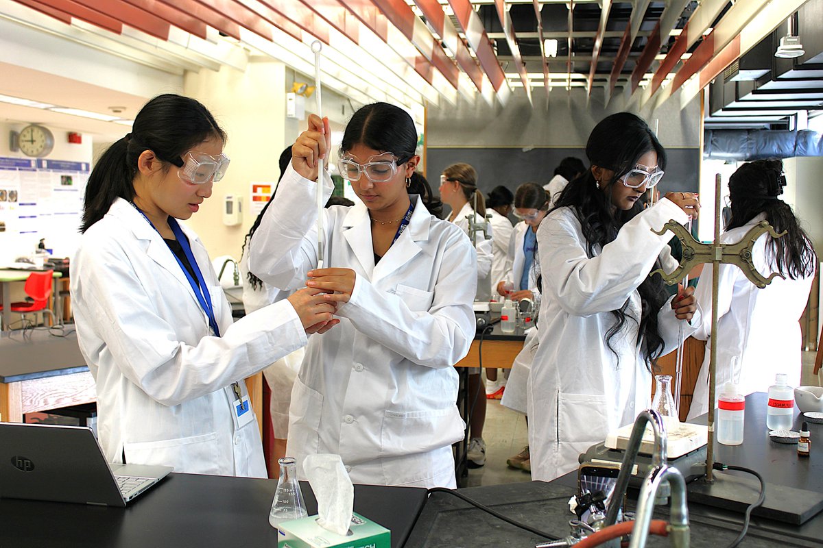 stepup_NCSSM's tweet photo. Step Up to STEM is accepting applications for Summer 2026 until February 5, 2026! For more information about the program, please visit https://t.co/BVgPhpzx7h https://t.co/K2ds95WhOb
