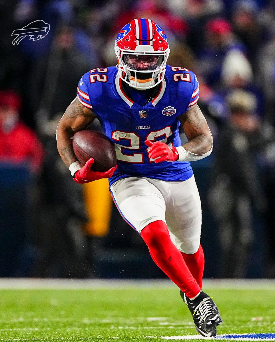 BuffaloBills's tweet image. Ray Davis finished the 2025 season as the NFL's leading kick returner, averaging 30.4 yards.

@raydavis | #GoBills