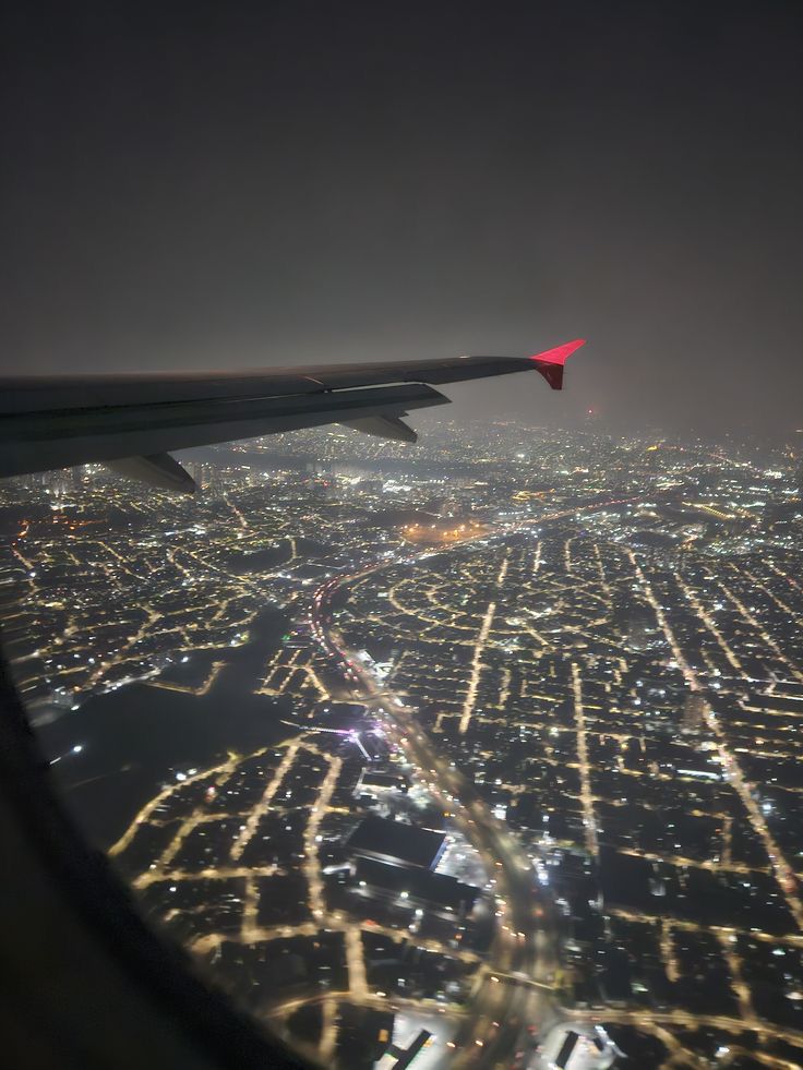 mtteresaa_'s tweet image. minha vida fora do twt