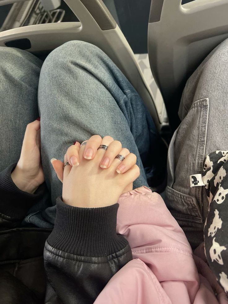 mtteresaa_'s tweet image. minha vida fora do twt