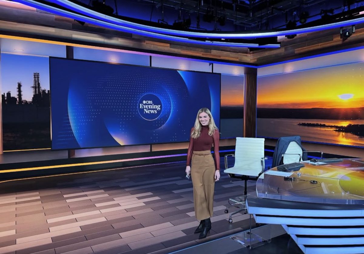 NapoliMGMT's tweet image. Congratulations to @EvynMoon on her new position at @CBSNews ! Tune into your local CBS stations for all things consumer news from Evyn. ⭐️