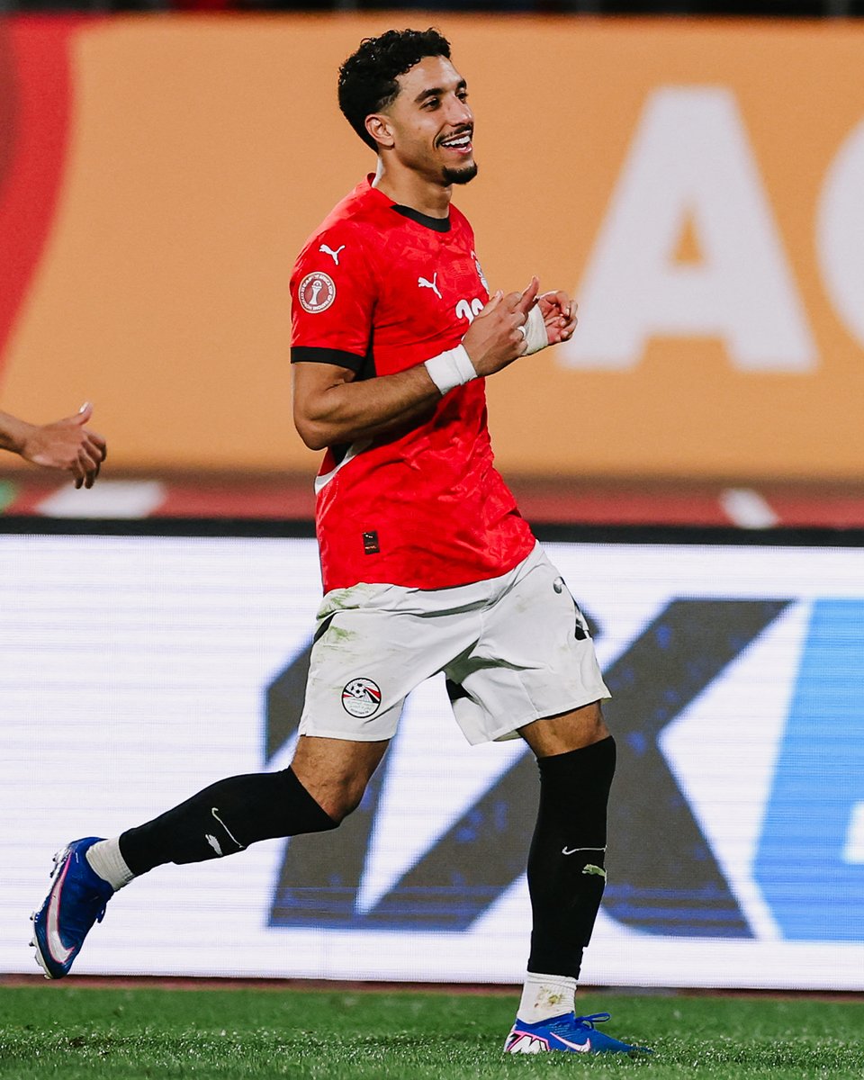 ManCity's tweet image. Into the quarter-finals 👏🇪🇬

🩵 @OmarMarmoush