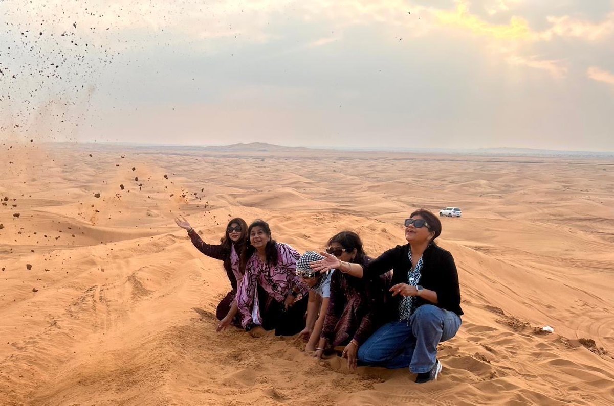 ProfRekhaSaxena's tweet photo. First family vacation in the Middle East, Dubai, UAE. Nothing could be a better break from work. Christmas and Year end well spent.
#Burjkhalifa #Christmas #desertsafari #Dubai #breakfromwork https://t.co/6QB7WXQaVc