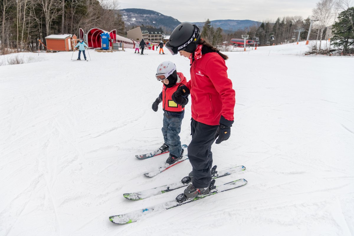 sundayriver's tweet image. 2026 is for leveling up. Hit the mountain with an instructor and make this season your best yet. Head to the link in our bio to book a lesson today.