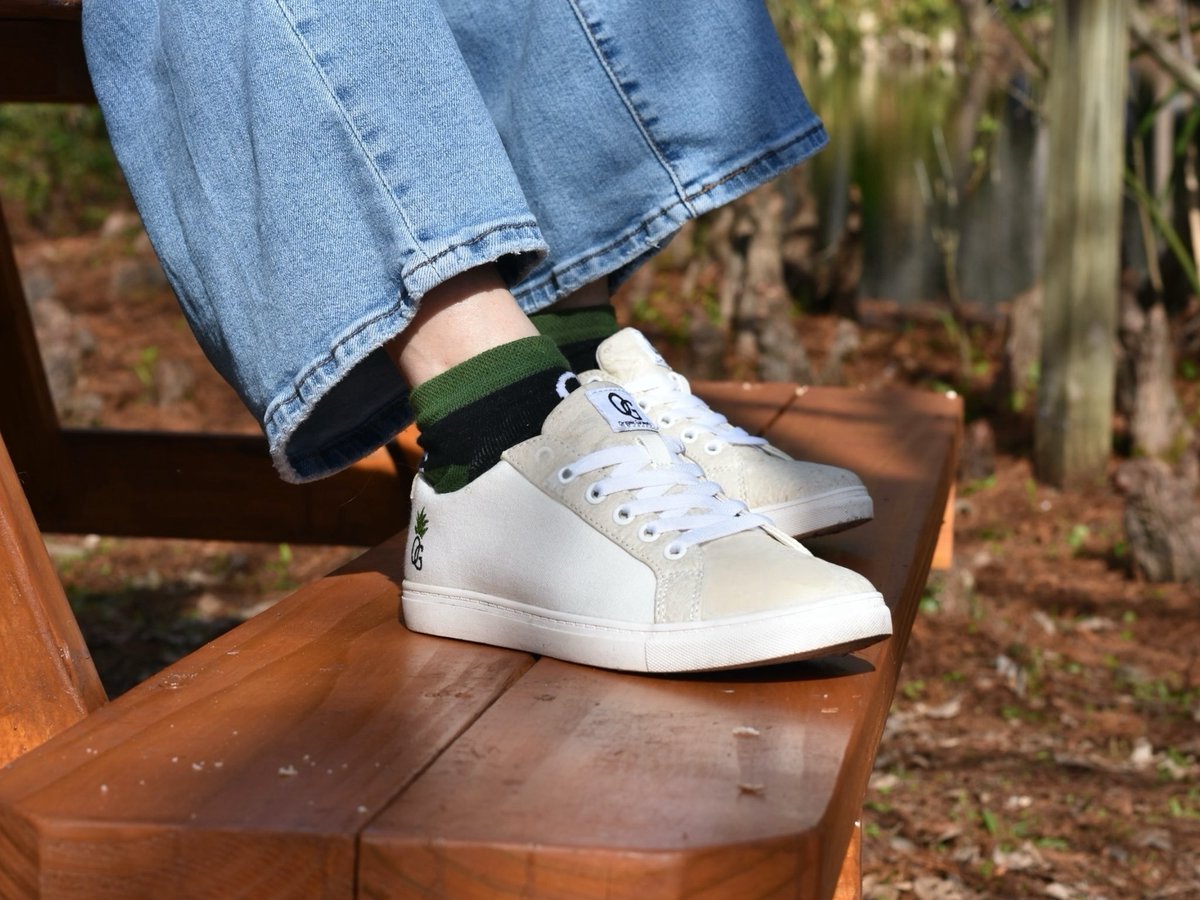 Plant-based frame — organic soul. Seed to sole, engineered fate. Nature wrote the program. We execute. Organic cushion. Every step true. Reborn soles. Pressure meets heat. OGs don’t slip — plant your feet. #og #hemp #pineapple #organiccotton #recycledmaterials #plantyourfeet
