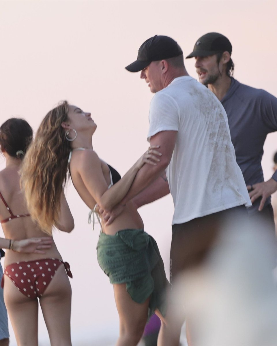 PageSix's tweet image. Channing Tatum, 45, and his girlfriend, Australian model Inka Williams, 26, rang in 2026 with a PDA filled beach date in Costa Rica. 😏🌊 📸: BACKGRID