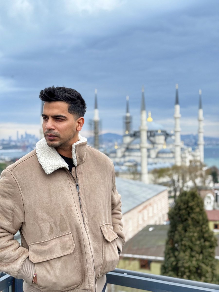 After leading the marketing and content for 2 editions of <a href="/IBWofficial/">India Blockchain Week (IBW) Conference</a> my time at <a href="/HashedEM/">Hashed Emergent</a> came to an end in december.
shoutout to <a href="/irshaddahmed/">Irshad Ahmed</a> for trusting me with his baby and <a href="/taaklee/">Tak</a> for giving me the opportunity for such an immense growth curve.