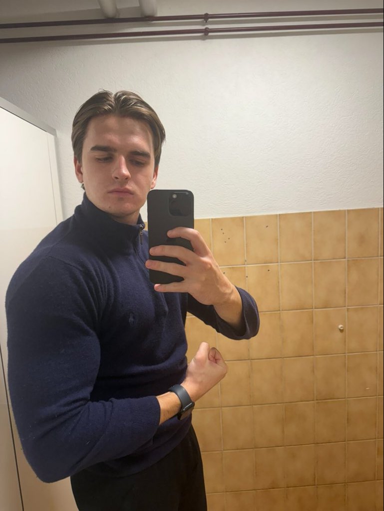 wolfcryptger's tweet photo. Erst Mal ein Pump abholen gehen. https://t.co/5TDsbBrpep