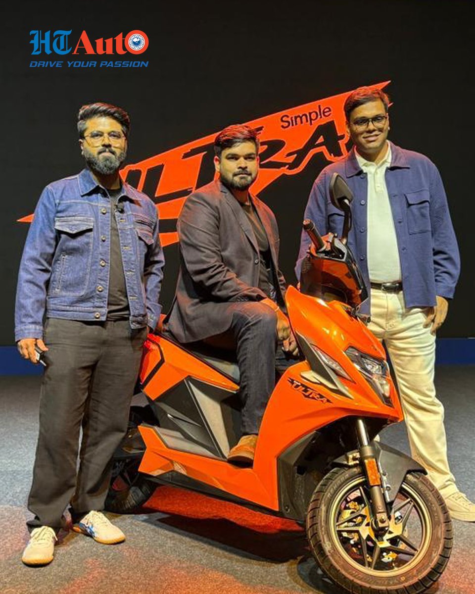 HTAutotweets's tweet photo. .@SimpleEnergyEV  has introduced the next-generation #SimpleOneGen2 electric scooter in India, with introductory prices starting at ₹1.39 lakh (ex-showroom). 

Read more: https://t.co/mLqlWzpkj9 https://t.co/zUDsry2zxU