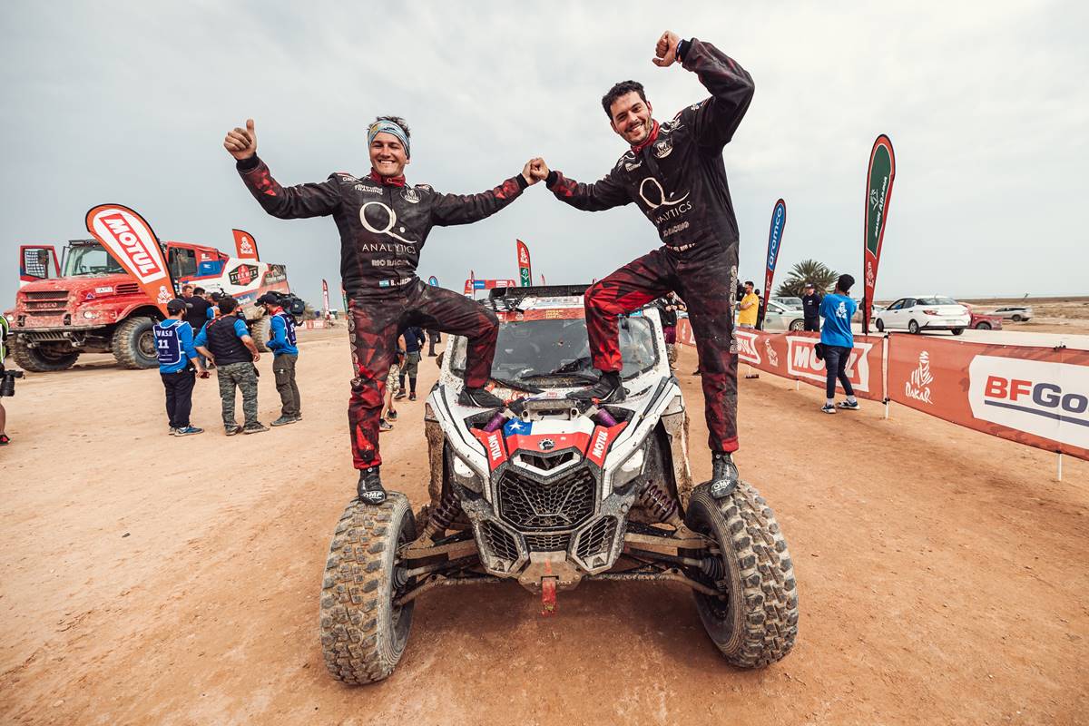 Victoria para Lucas del Río en la categoría Challenger.

El chileno saca 2 minutos y 40 segundos a Seaidan para acercase al lider de la general David Zille.

#Dakar2026 #DakarInSaudi