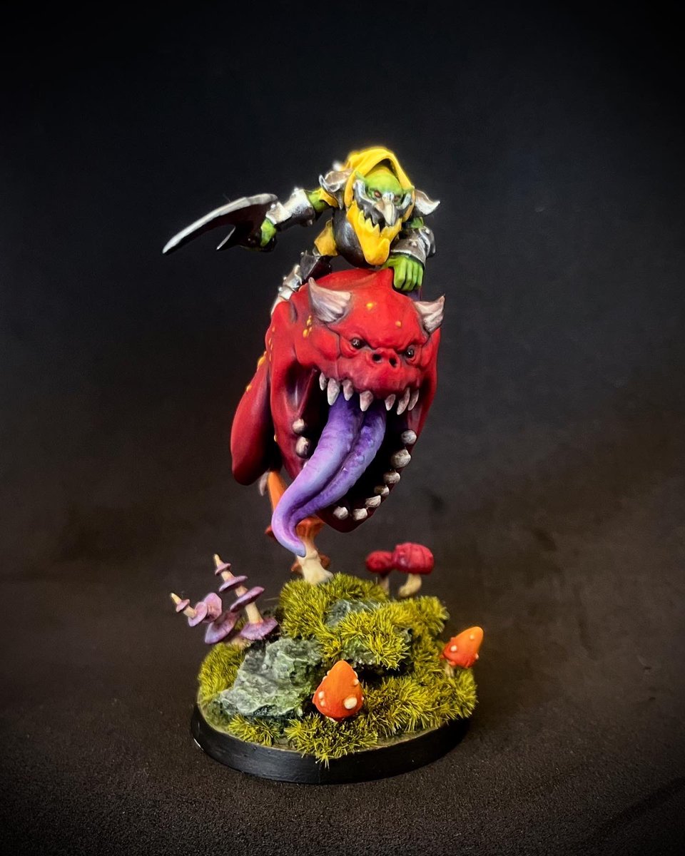 gavin_grimes's tweet photo. @elementgames_ng My version of Loonboss on giant cave squig https://t.co/7yl9M0KbTR