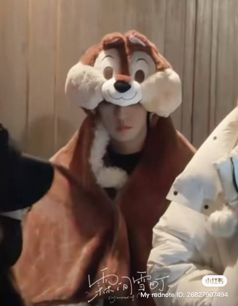 memancingmu's tweet image. i need a selca with this look peien please please please i would sacrifice all my oomfs for this