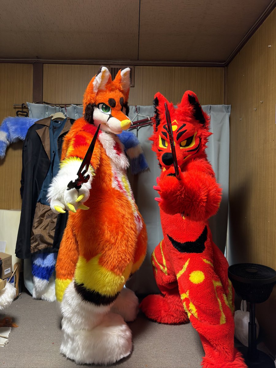 #ケモノをみて今週もがんばりマンデー

2人でコンビネーション攻撃をしてくるタイプの敵