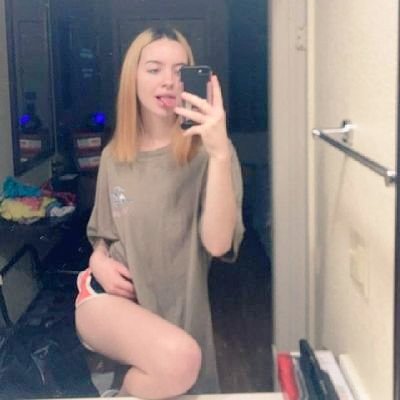 frazier_de14646's tweet photo. I want my dog to f******me so hard  DM https://t.co/ICWK50n6RY https://t.co/CvrRxkaCst