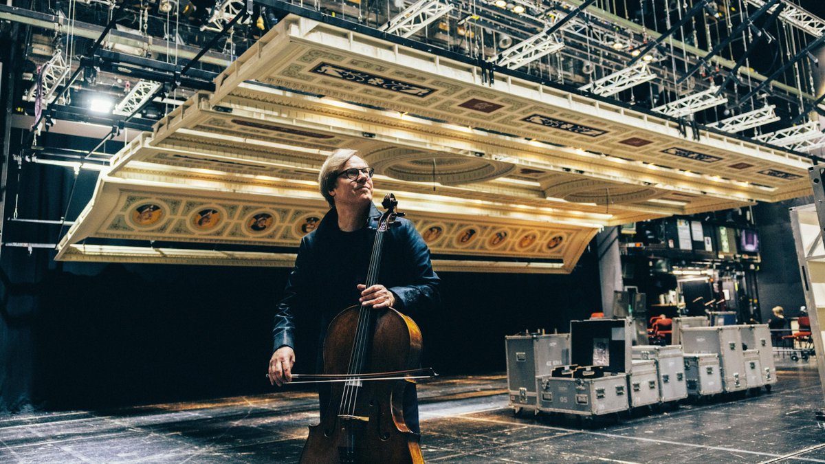 Porsche Newsroom tweet media