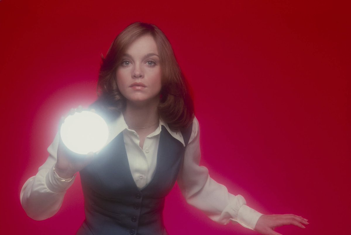 SS3529955) Imagen televisiva de Dynasty. Compra fotos y pósters de  celebridades en Starstills.com, image size:1200x805