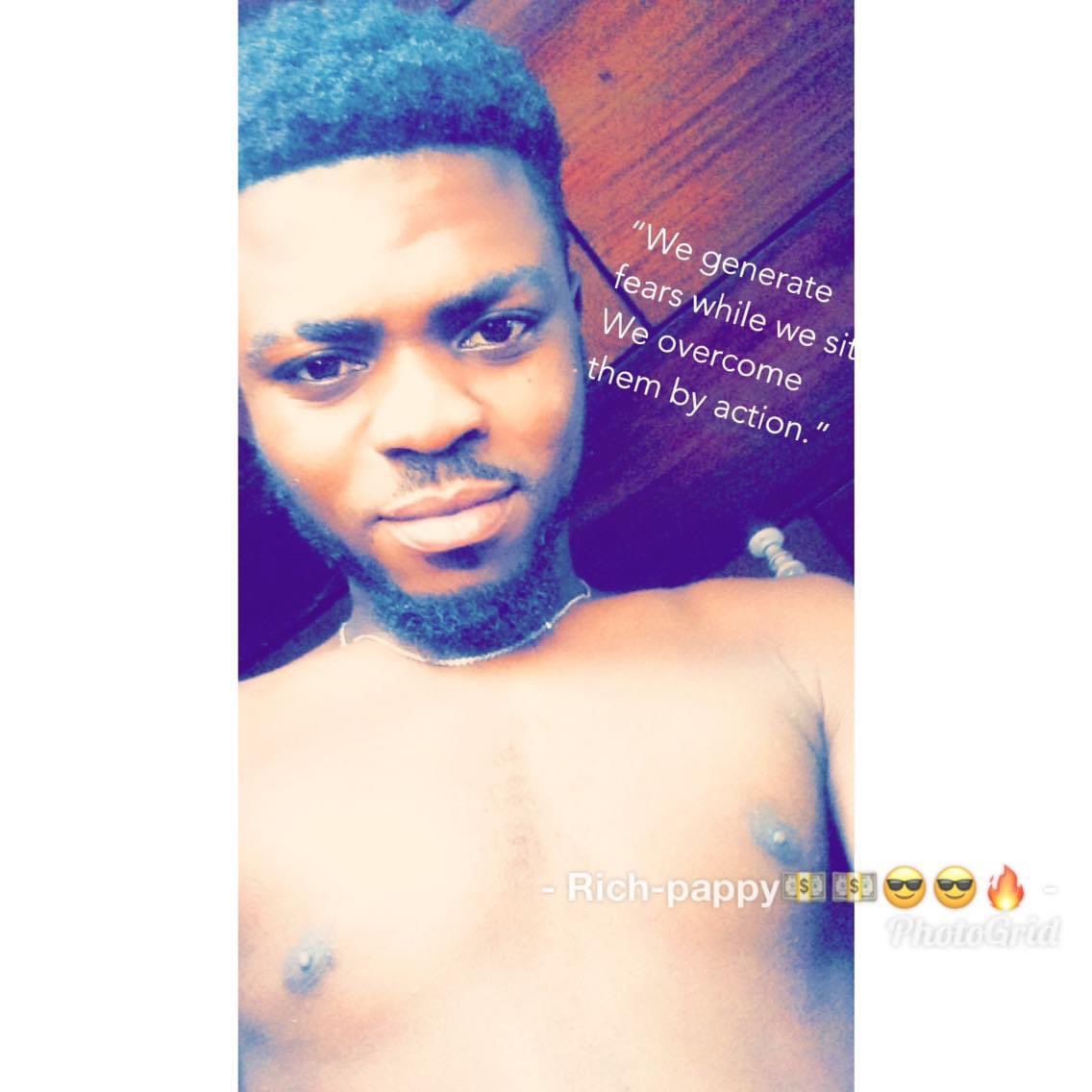 R i c c h tweet media