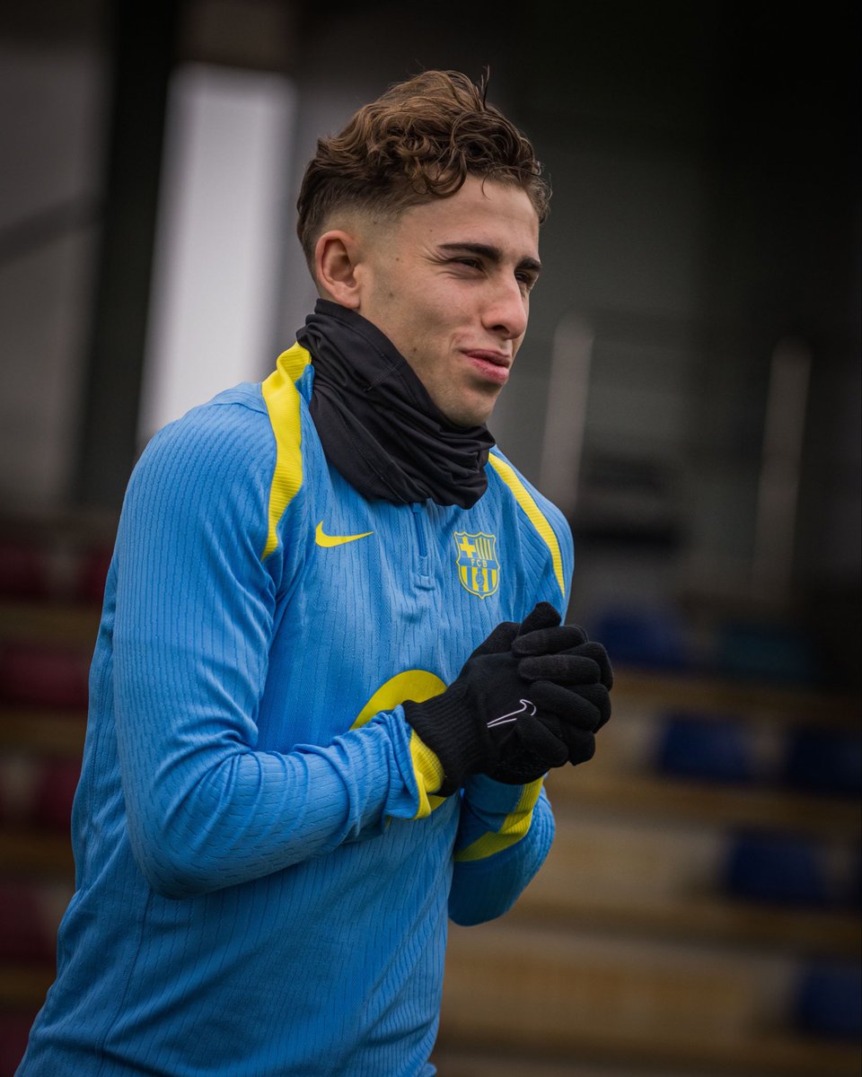 yeehawxzz's tweet image. tenía frío 🤣🥶