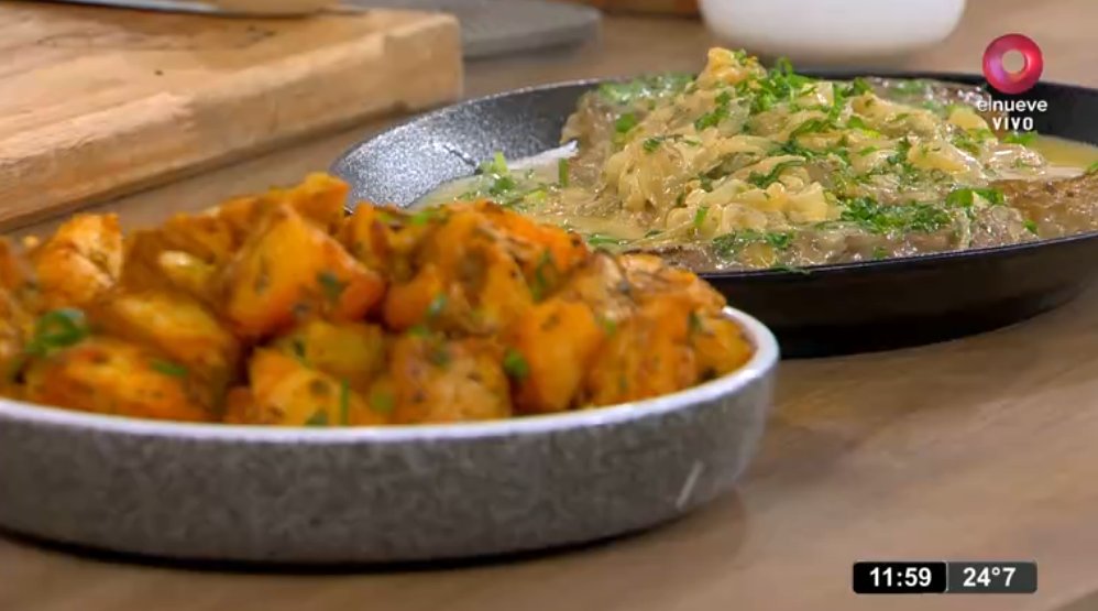 Bife de chorizo con salsa de verdeo y papas cítricas!! 😱🤤

📺 Ahora en vivo por #ElNueve #Sumate