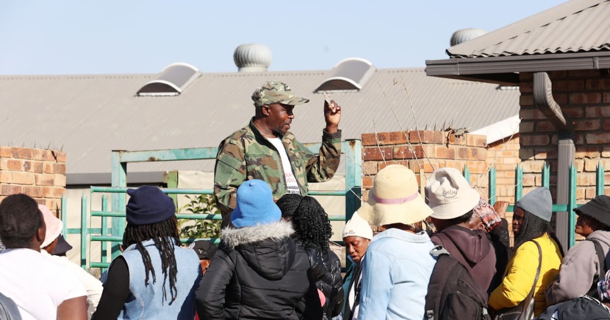 Operation Dudula Engages Parents in Soweto to Resolve Public School Placement Problems and Prioritize Placement of South African Learners Ahead of Academic Year

Operation Dudula has called on parents of children not yet placed in public schools to gather at their offices in