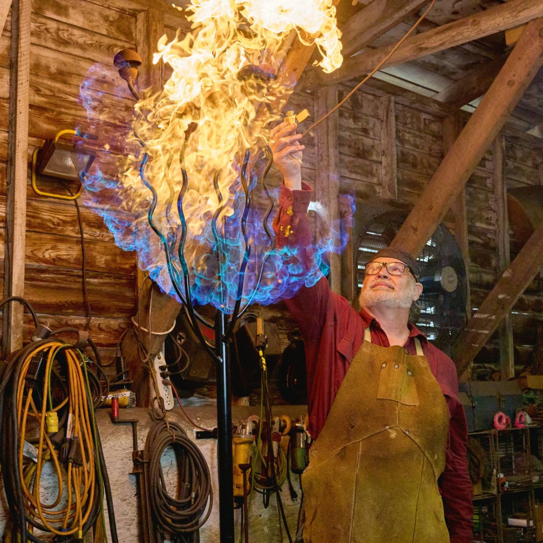 Zippo's tweet image. Starting 2026 off HOT 🔥

Shop Now 👉 brnw.ch/21wYQfF

#Zippo #MadeInUSA #ZippoLighter