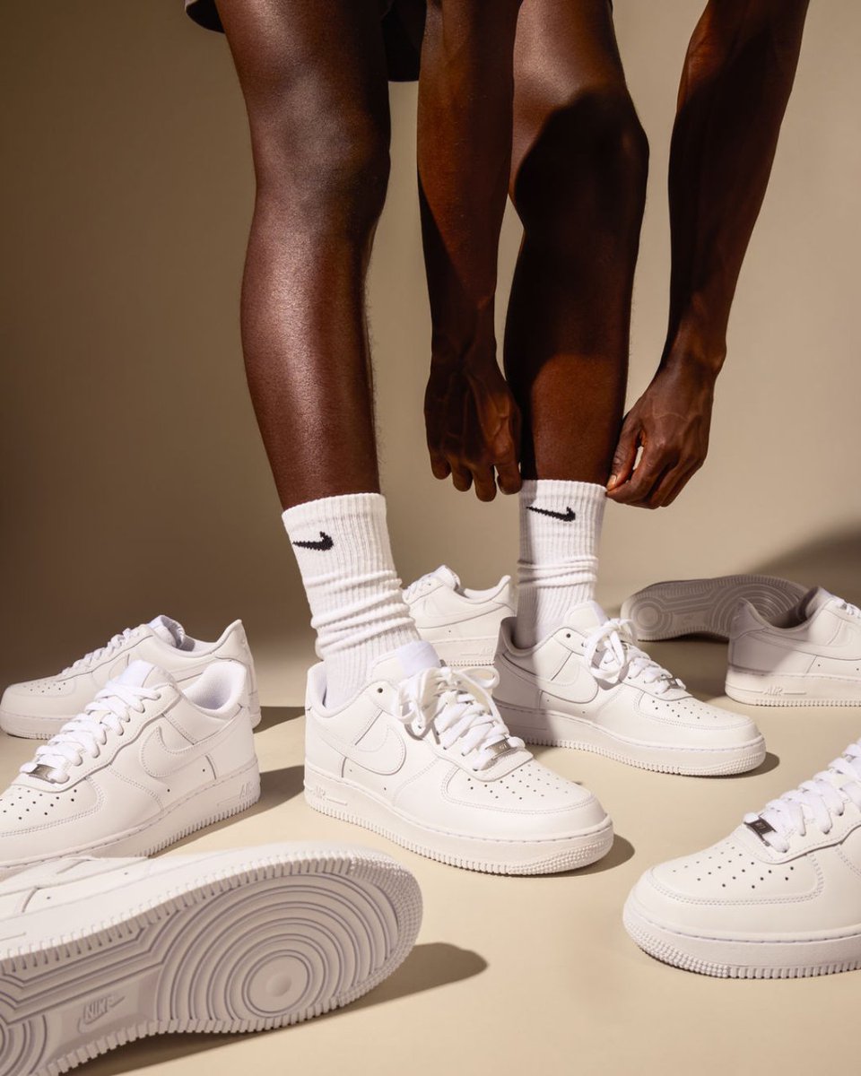 footlocker's tweet image. ooted in the past. Designed for what's next. 

Elevate your rotation with the timeless all-white Air Force 1. Available in-store and online at Foot Locker.