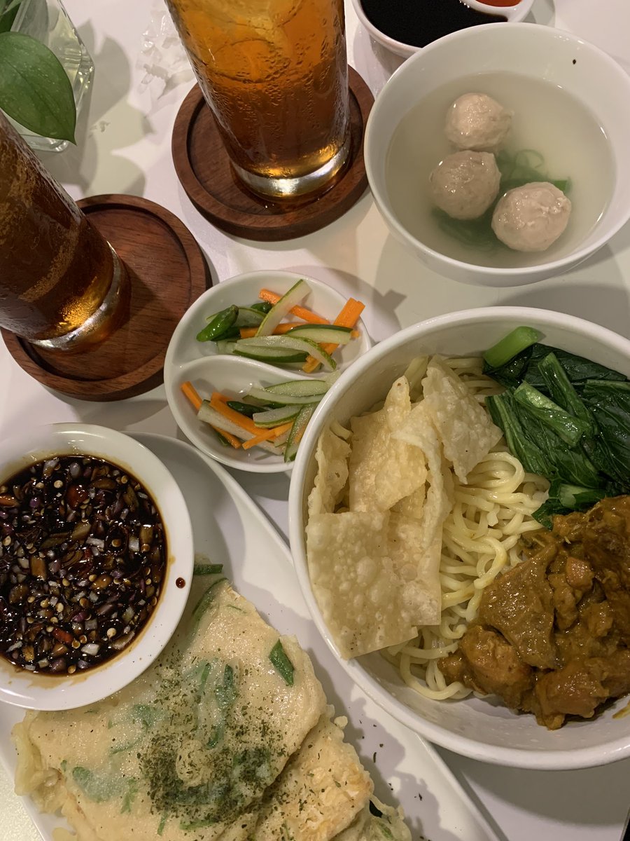 aadjustwall's tweet image. Kenapa enak bgttt