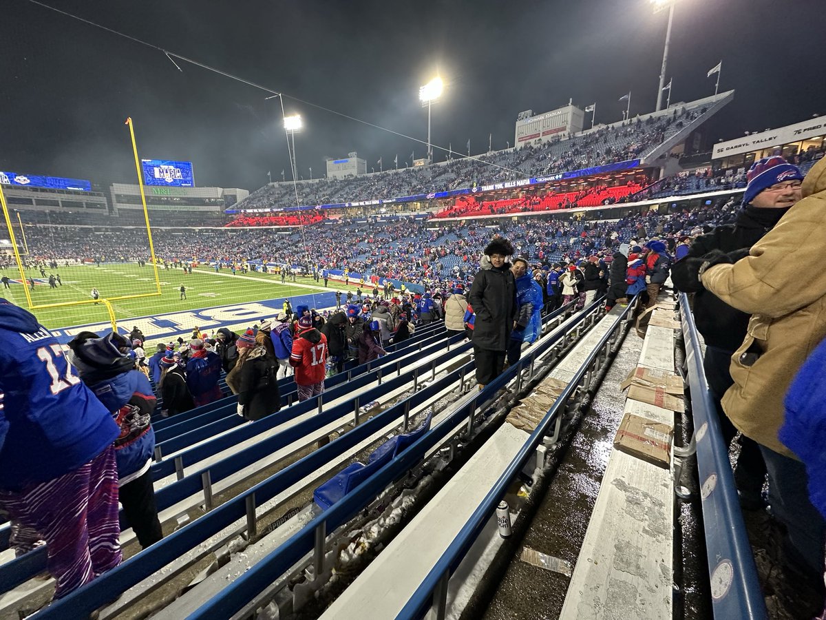 Leigh Giangreco tweet media