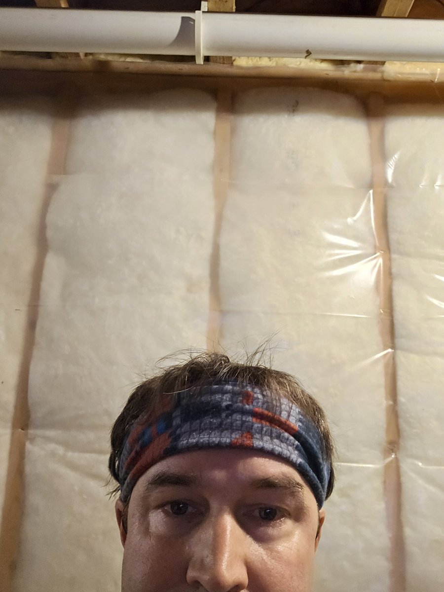 Just under 5 miles this morning on the mill. Entertained by Landman.    #Fitleaderapp  
 Check out my run on Strava: strava.app.link/8VslkeosGZb