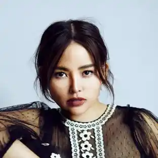 merlinpapin3's tweet image. On souhaite un Bon Anniversaire à #ElizabethTan qui a 40 ans , on peut la voir dans

The Singapore Grip
Emily in Paris
The Syndicate
Top Boy
Undercorver
Coronation Street

@FredOL69007

❤️si vous aimez