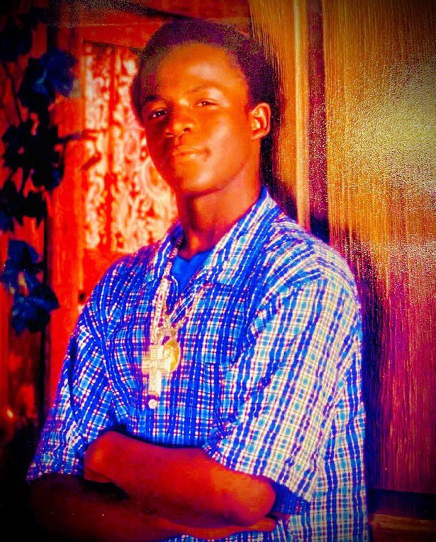 carlhemile's tweet photo. Young, focused, and standing on purpose. 💪✨
Quiet confidence speaks the loudest.

#FocusedMind #Confidence #GrowthSeason #HumbleBeginnings #StayTrue #Determined #VisionDriven #ClassicVibes #SelfBelief #LegacyBuilding https://t.co/vNqKsvubjr