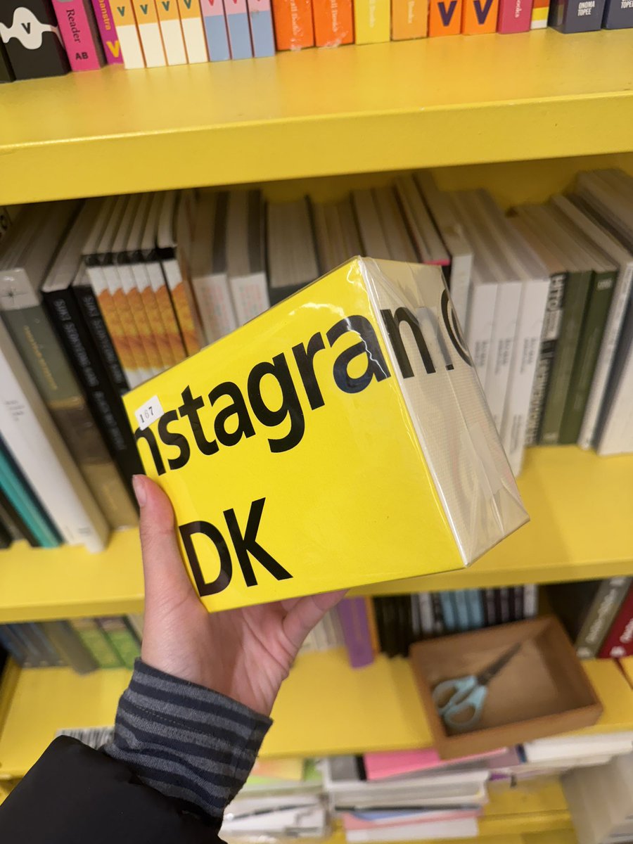 piecexxcake's tweet image. 아트북 좋아하시는 분들은 서촌 더북소사이어티 가보시길📚