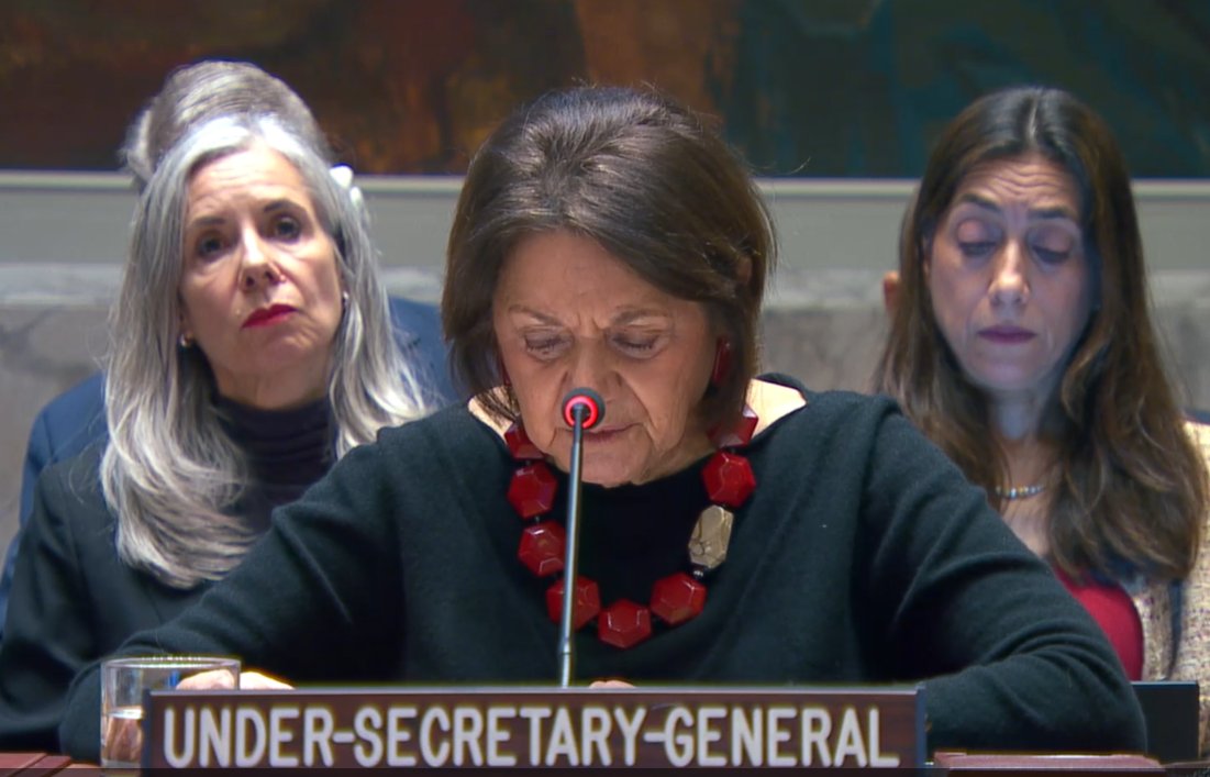 UN_News_Centre's tweet photo. #Venezuela: "In situations as confused and complex as the one we now face, it is important to stick to principles. (...)

The power of the law must prevail." - @DicarloRosemary shares remarks by the UN Secretary-General https://t.co/Nr6tCgcPuE