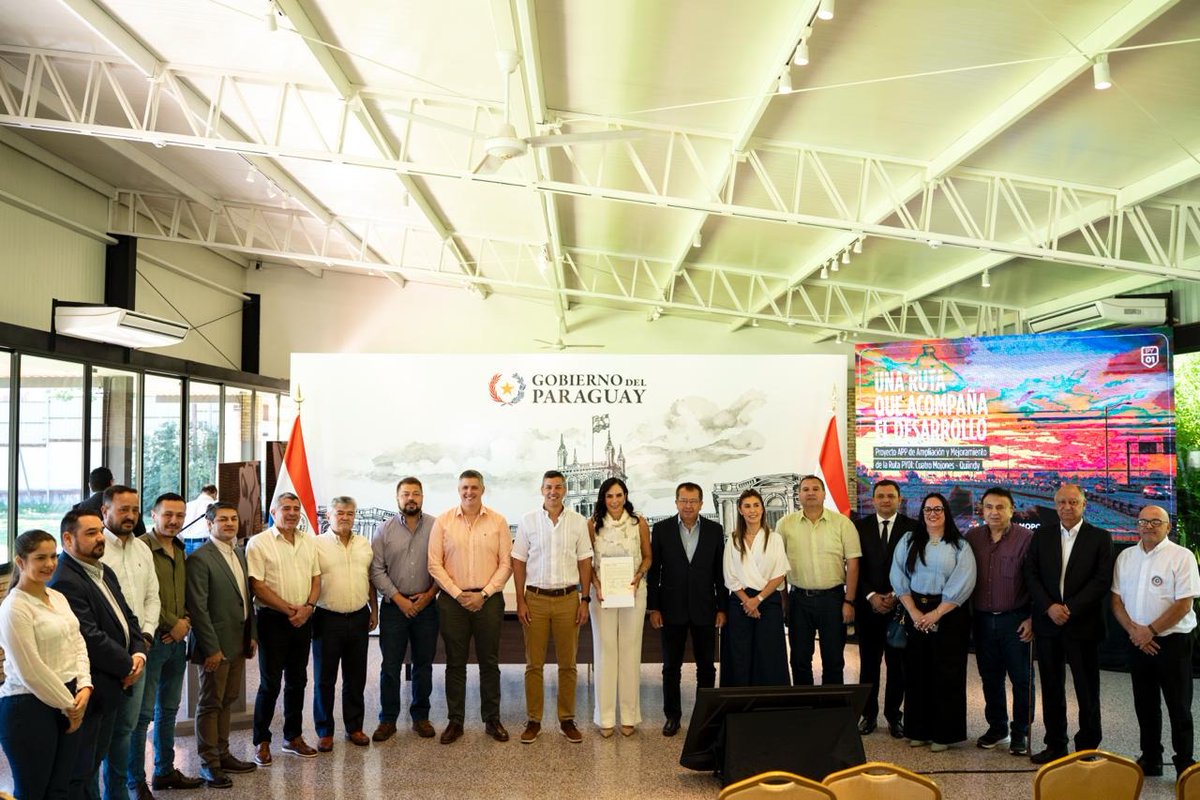 🚧 Arranca la modernización de la PY01 vía APP

Con la firma del contrato, se inicia oficialmente la transformación de la ruta PY01 bajo el modelo de Alianza Público-Privada.

El proyecto prevé una inversión total de USD 414 millones para mejorar más de 100 km, con duplicación de