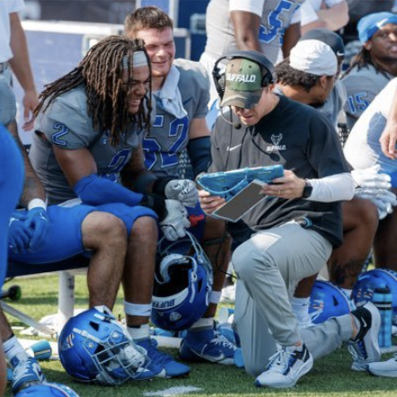 Pete Thamel tweet media