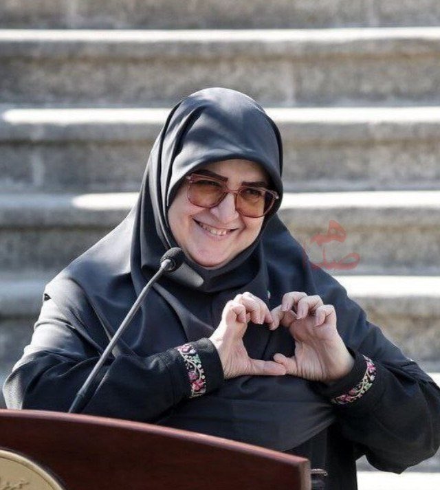 داریوش آرمان tweet media