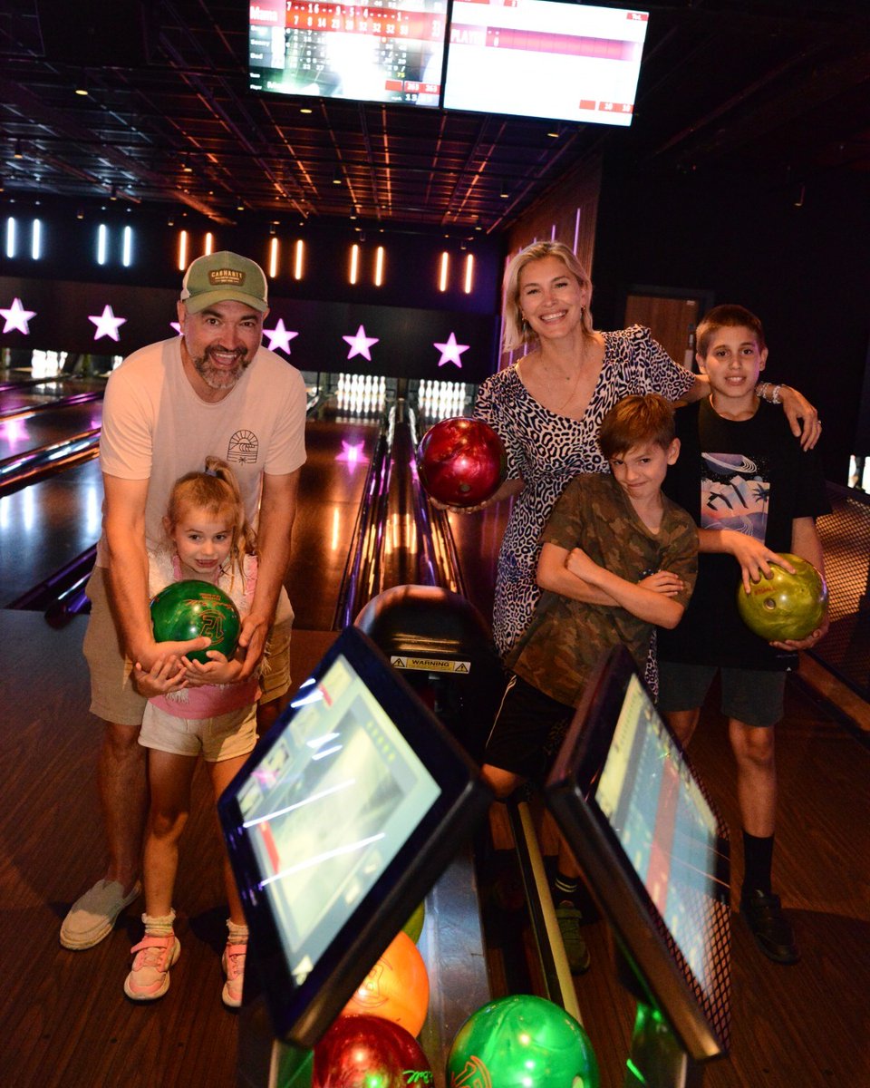 Hollywood Bowl is serving up fun at the lanes with 2 games and a drink from just £13.50pp 🎳

Available after 7pm on Sundays and all day Monday to Friday. Select '2 games and 1 drink' under the Offers section when booking. 

Book now: hollywoodbowl.co.uk/stevenage