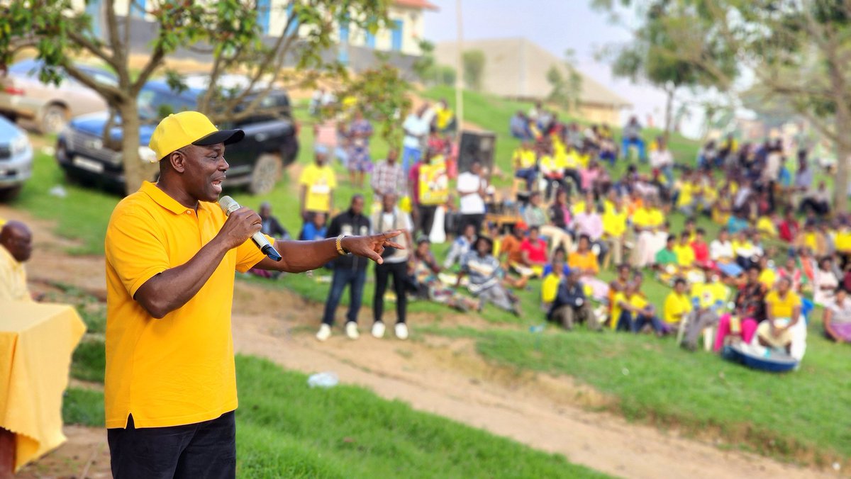 hajji_iddi's tweet image. 🗳️ Only 10 days to go!
Let’s secure peace, stability &amp;amp; development.
Vote H.E. Yoweri Kaguta Museveni, Hajji Iddi Bassajja, and all NRM flag bearers 🇺🇬💛
#VoteNRM #10DaysToGo #SecuringTheFuture #Museveni2026