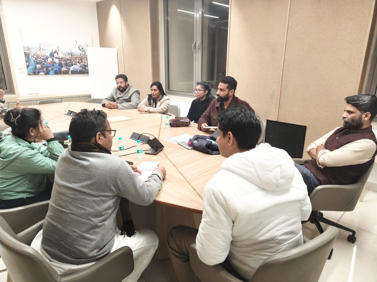 IYC's tweet photo. At Indira Bhawan, the IYC OBC Outreach Committee held a detailed discussion with IYC In-charge Shri @ManishSharmaIYC and IYC President Shri @UdayBhanuIYC on reaching out to affected communities and strengthening @RahulGandhi’s fight for social justice.

📍Indira Bhawan https://t.co/x5IE4QKpEZ