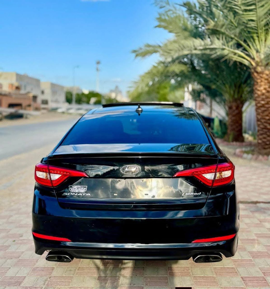 DekingTips's tweet image. Hyundai Sonata Limited 2015 Model Fulloption Panoramic, 
American Specifications:
5NPE34AF9FH136596
Total Genuine
(Clean Title)
Original Airbags
Very fresh car.
Leather Seats
Auto Hold, Cooling Seats
82k Miles Driven
Price: 16million Naira buying shipping and clearing .