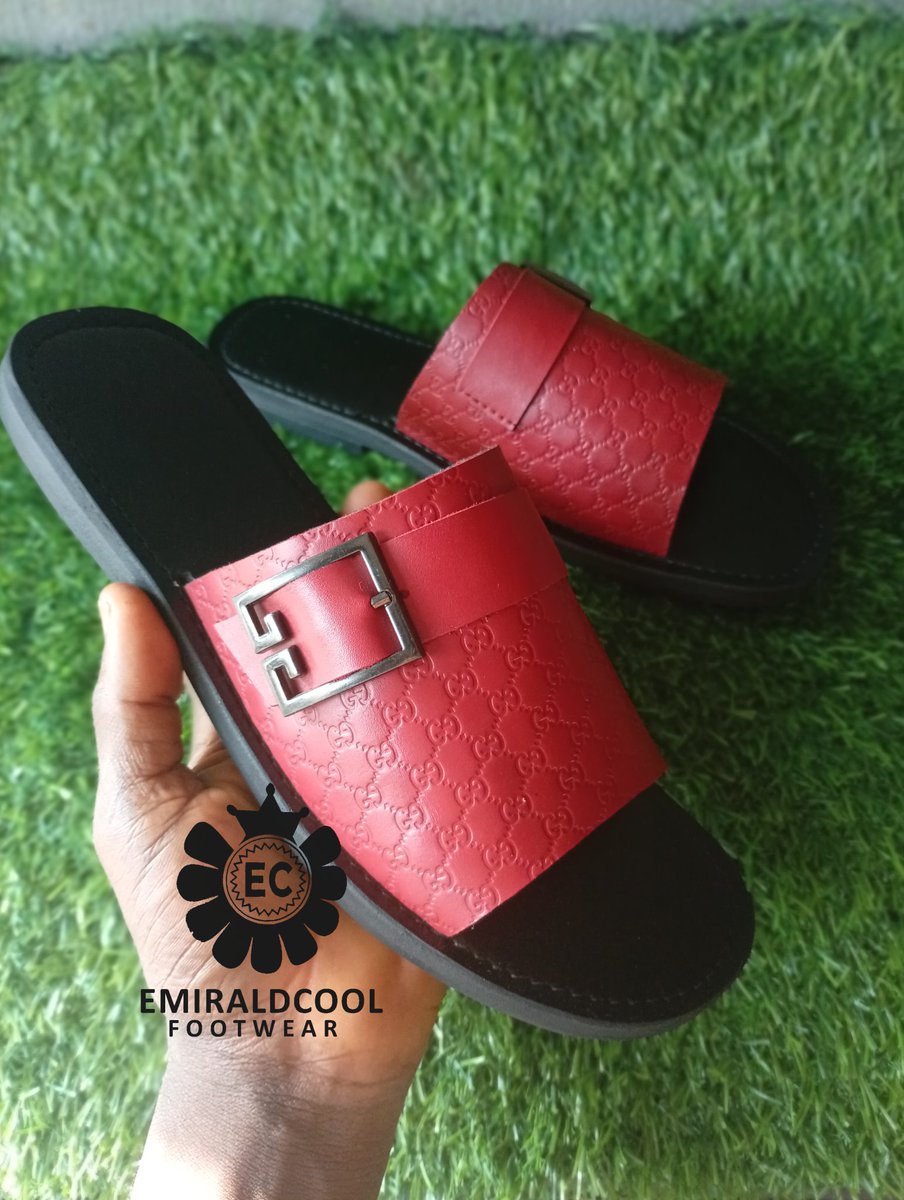 EmeraldcoolC's tweet photo. EmeraldCool Footwear
Unisex shoes, slippers, mules &amp; sandals that combine comfort and style.
Step confident. Step EmeraldCool.
📩 DM to order
🚚 Nationwide delivery https://t.co/Zss4gG3bxI