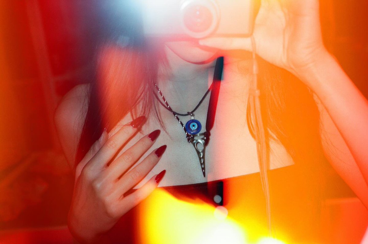 imnotbloomy's tweet image. 