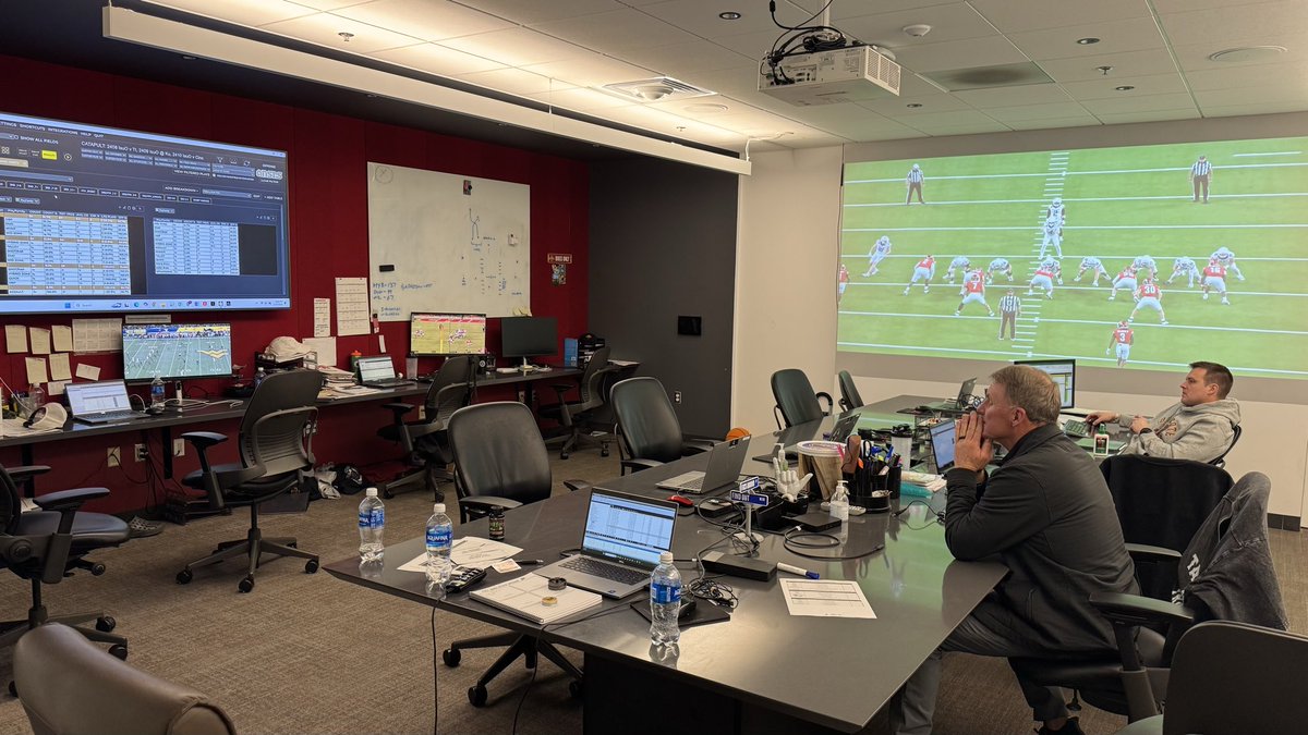 CoachShalala's tweet photo. Congrats to @coachchadmorris! Grateful our paths crossed and for the time we spent together during your year off working with @ANSRSFB College football and @ClemsonFB got better today. https://t.co/gFMgWTzG3L