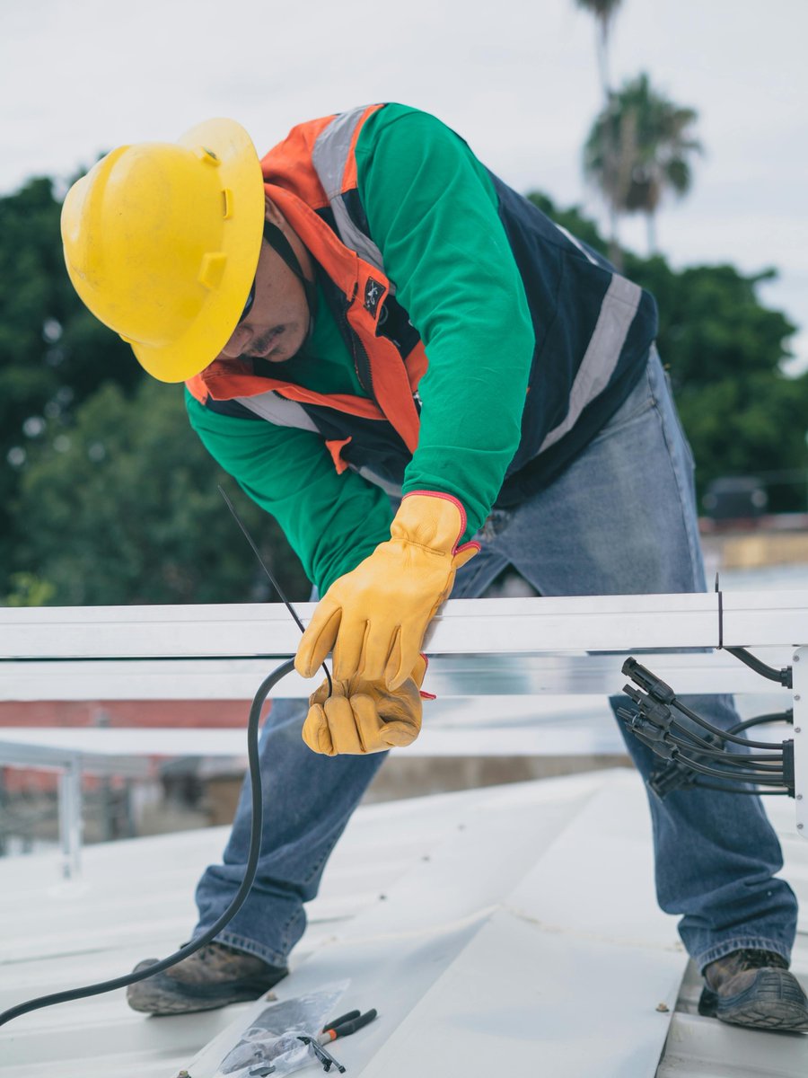 Back to the site, factory, or workshop? 🔧

Auritech Work Earplugs provide reliable hearing protection in noisy environments, reducing sound levels while keeping communication clear.

Who in your team could use a safer start to the year? 🤔

#Auritech #hearingprotection #work