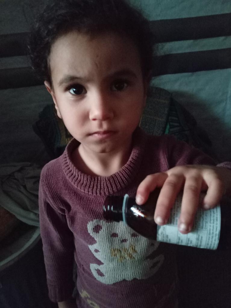 DalulainGaza's tweet image. 💔I completed my daughter's treatment 
She feels suffocated and can't breathe. Please help me so I can buy a new box of medicine. Please don't let my child suffer. Please. 

chuffed.org/project/138194…